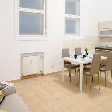 Cosy & Central A/C Apartment Budapest Eksteriør billede